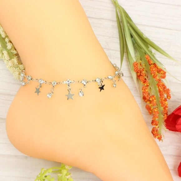 "Handmade Anklet – Elegant & Delicate Jewelry for Women | UNVRC1313 - Picture 2 of 10